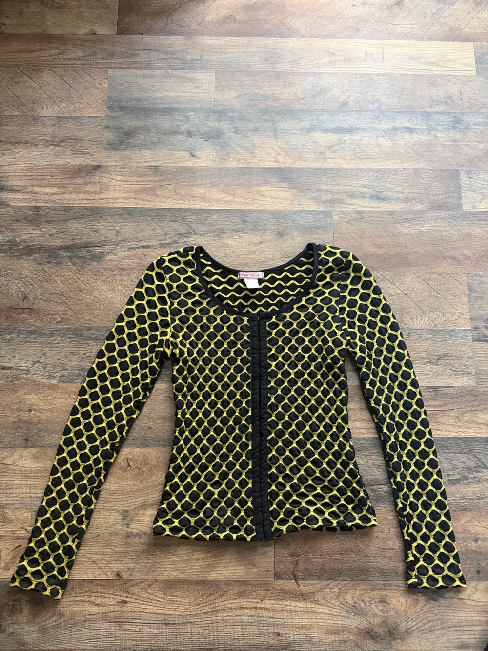 Yellow & Black Geometric Long-Sleeve Women's Top